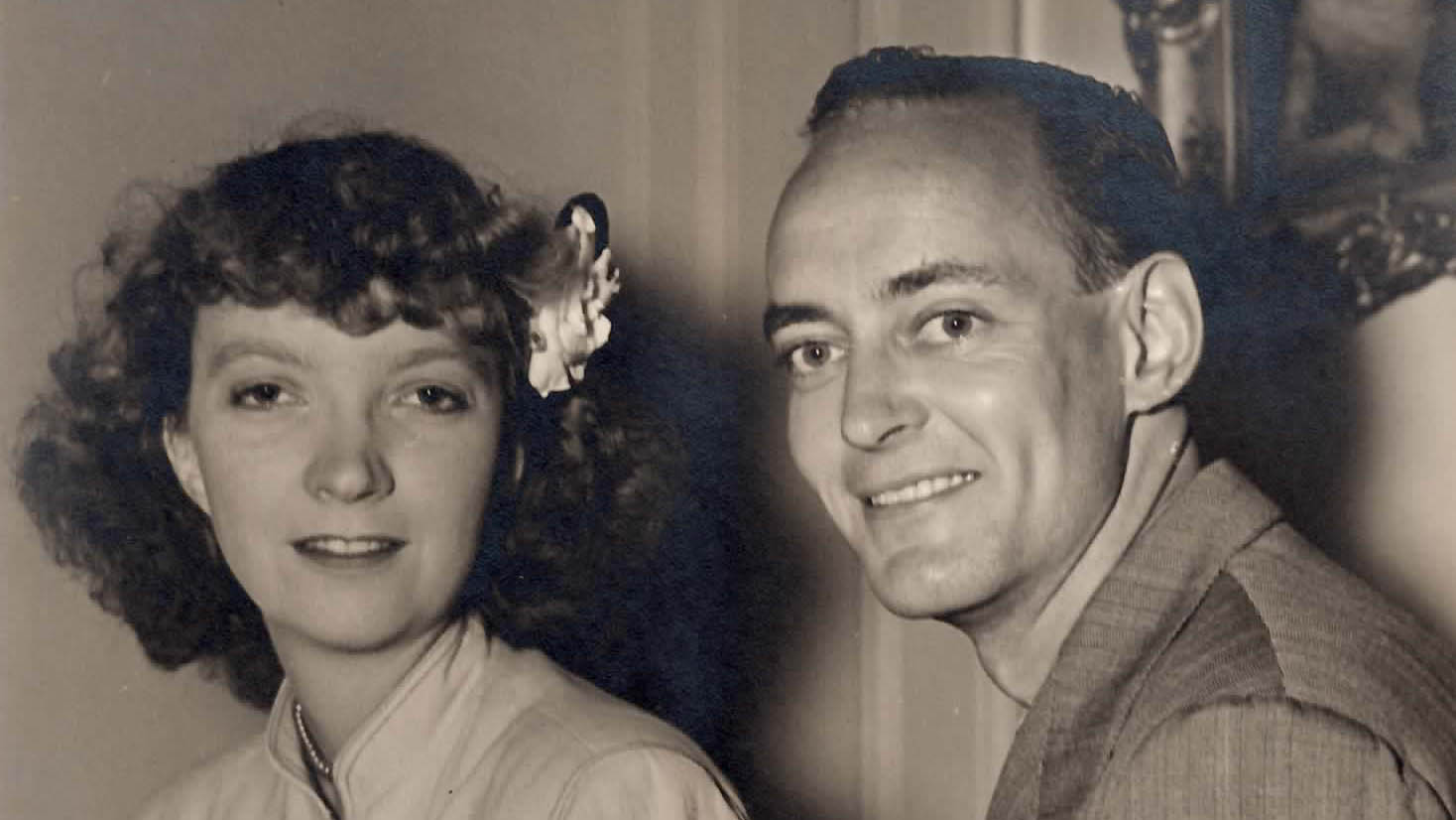 A photo of Madeleine L'Engle and Hugh Franklin.jpg