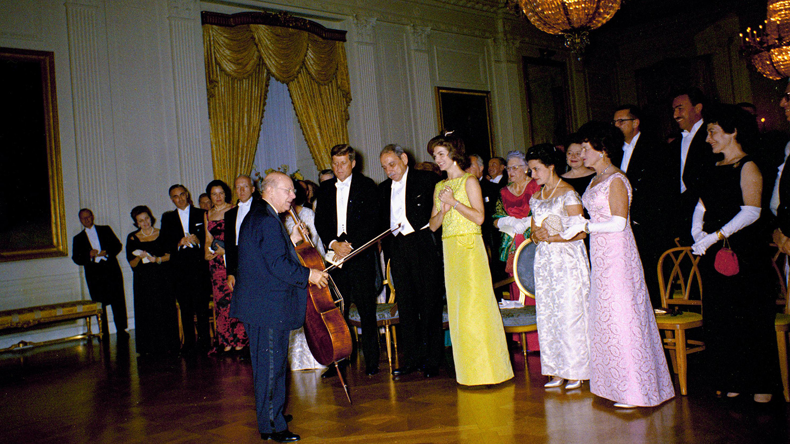 Cellist Pablo Casals stands before the Kennedys.jpg