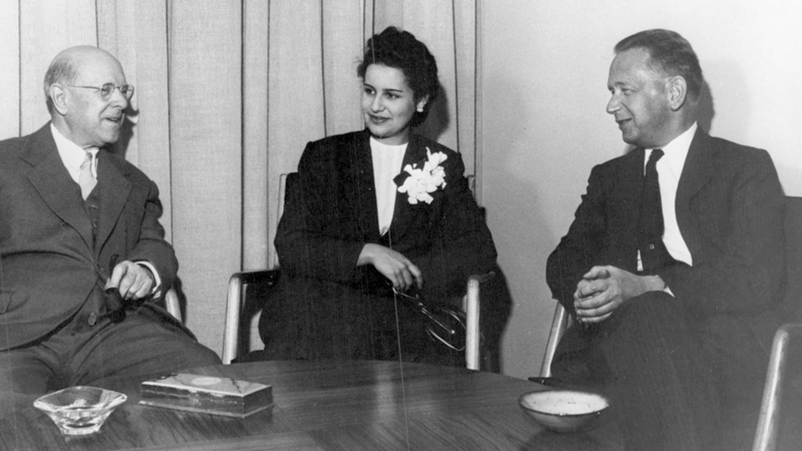 Pablo Casals in the General Assembly hall.jpg