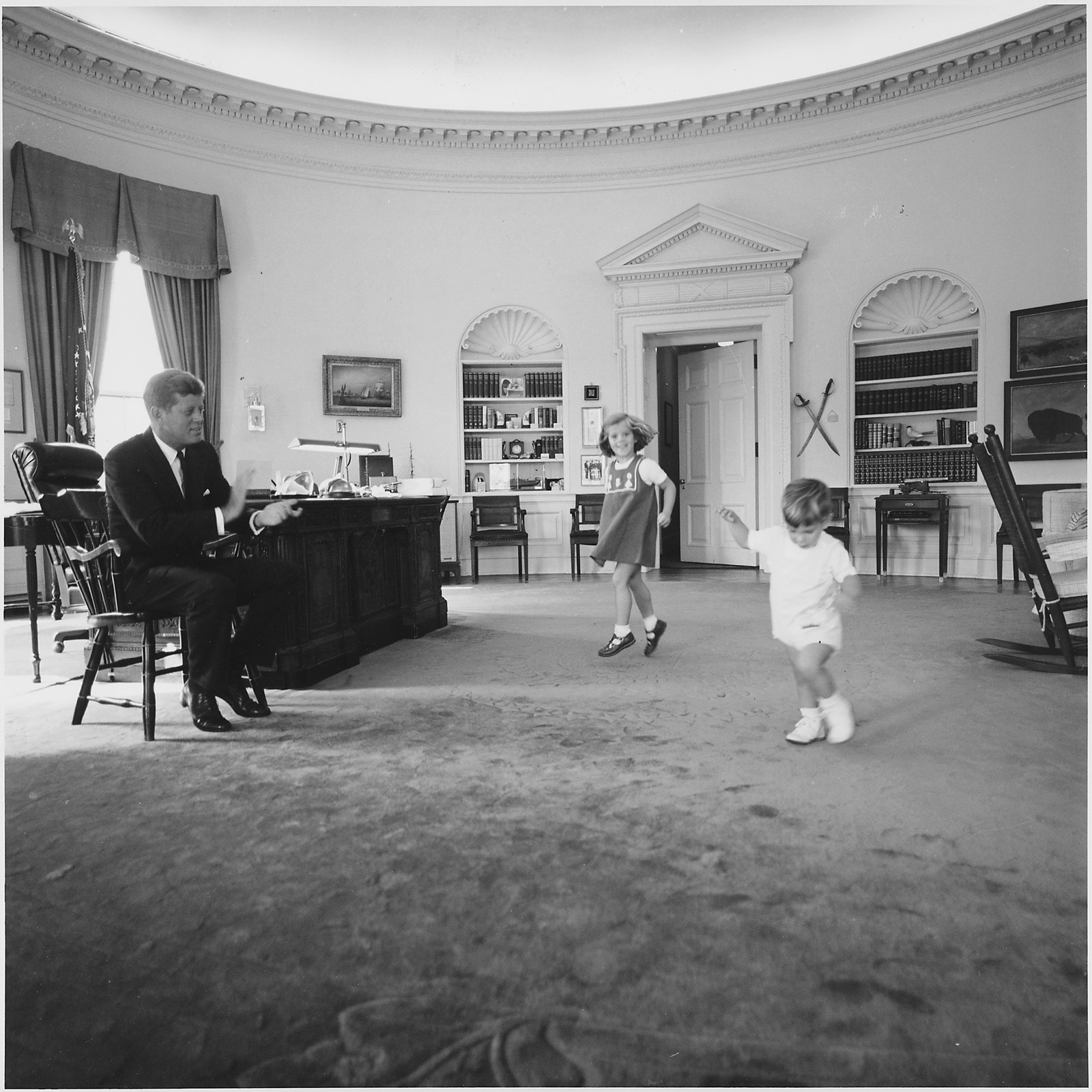 picturing-the-presidency-04-kennedy.jpg