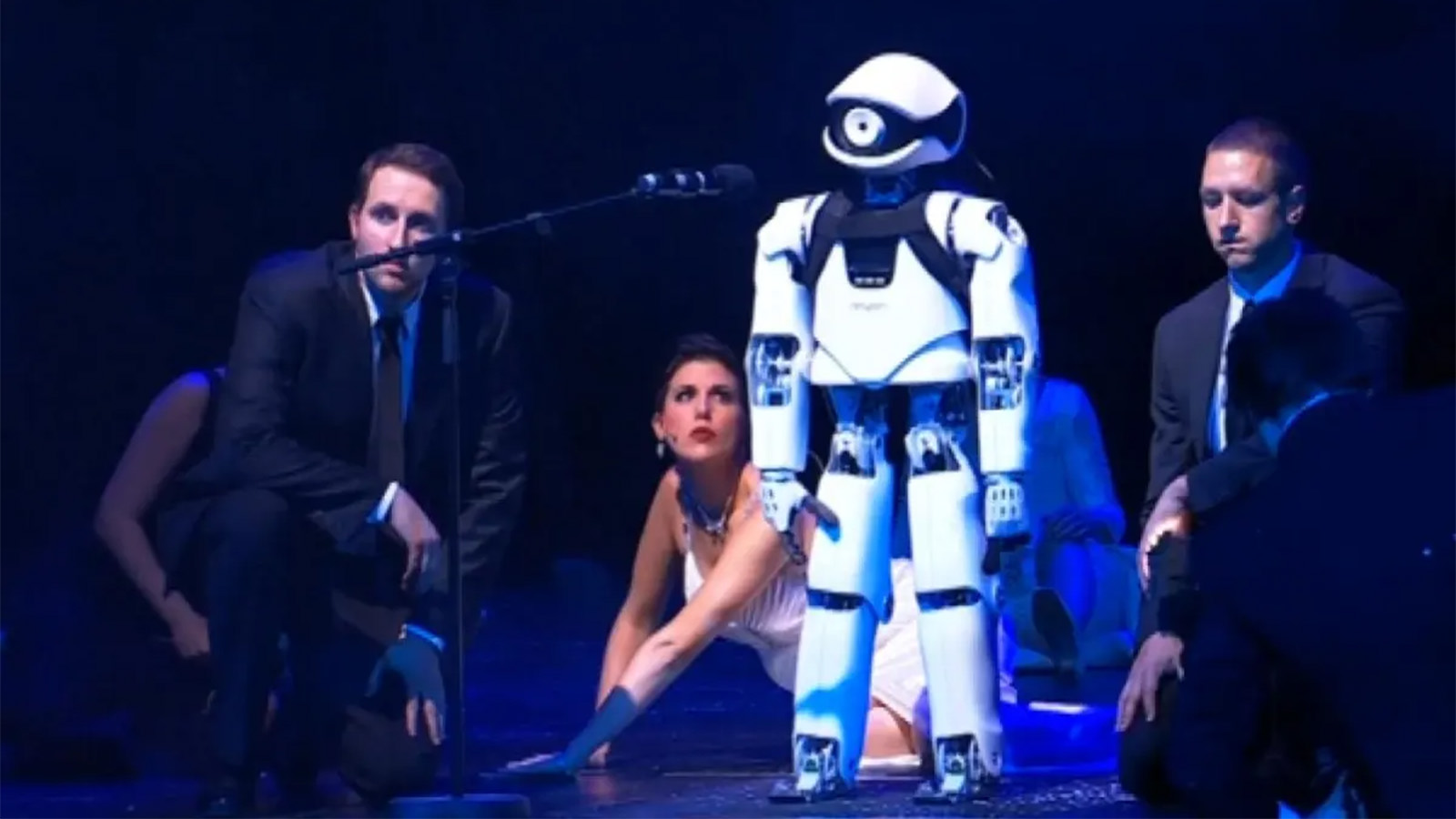 robot-opera-169.jpg